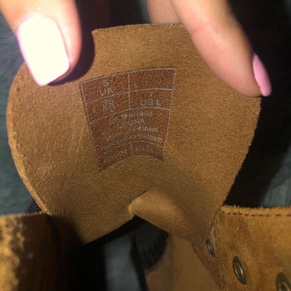 COPY - Dr. Martens Leona boot - Picture 5 of 6